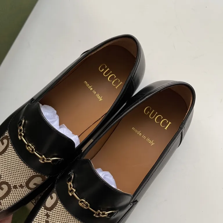 Gucci Shoe 